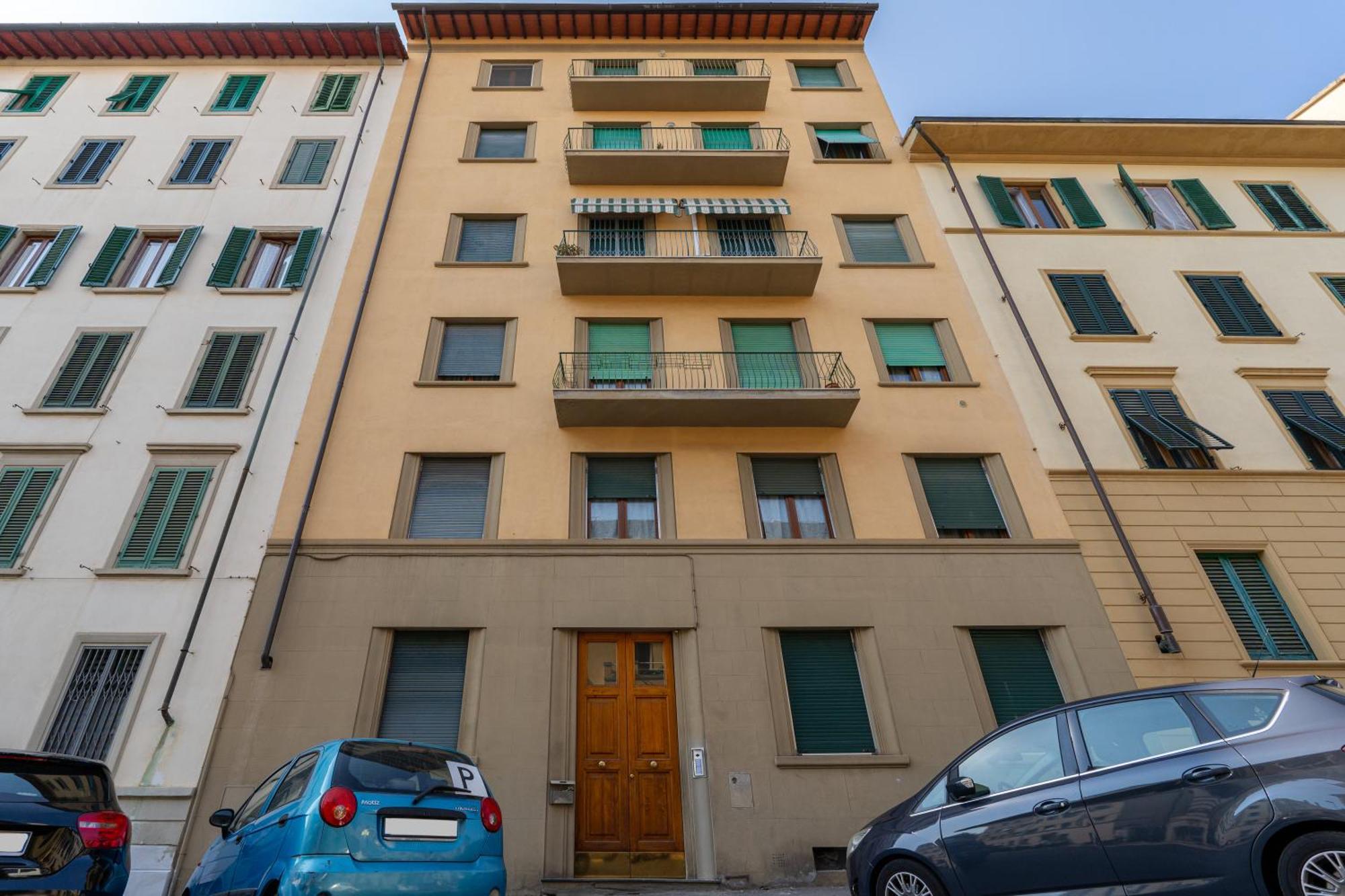 Shiny Apartment *